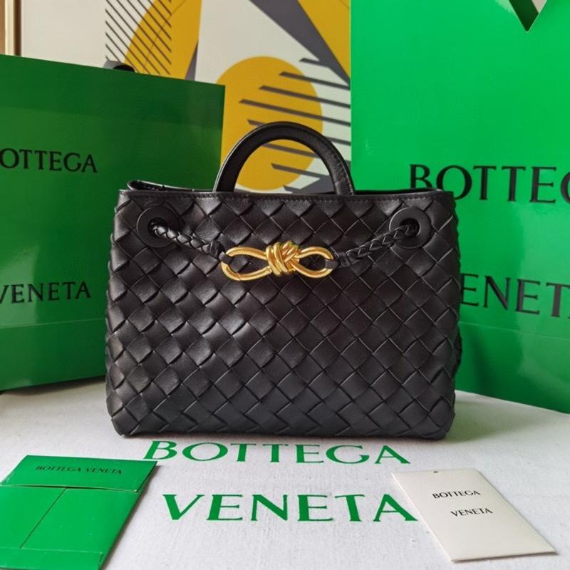 Bottega Veneta Handbags 743568 black